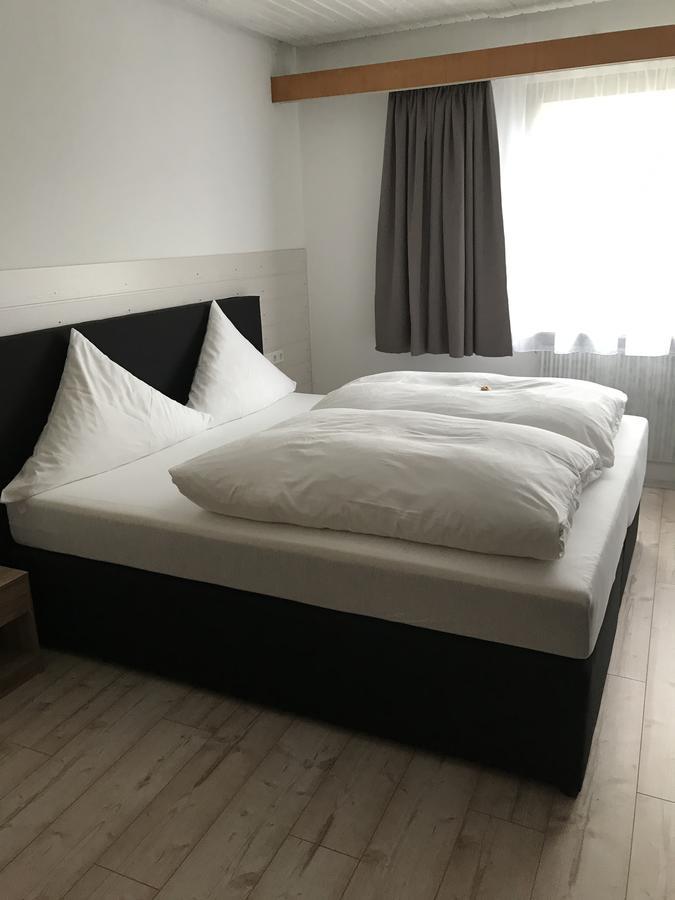 Hotel Restaurant Landhaus Koehle Neukirch  ภายนอก รูปภาพ